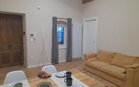 Maschera Di Ferro Appartamento In Centro Storico
